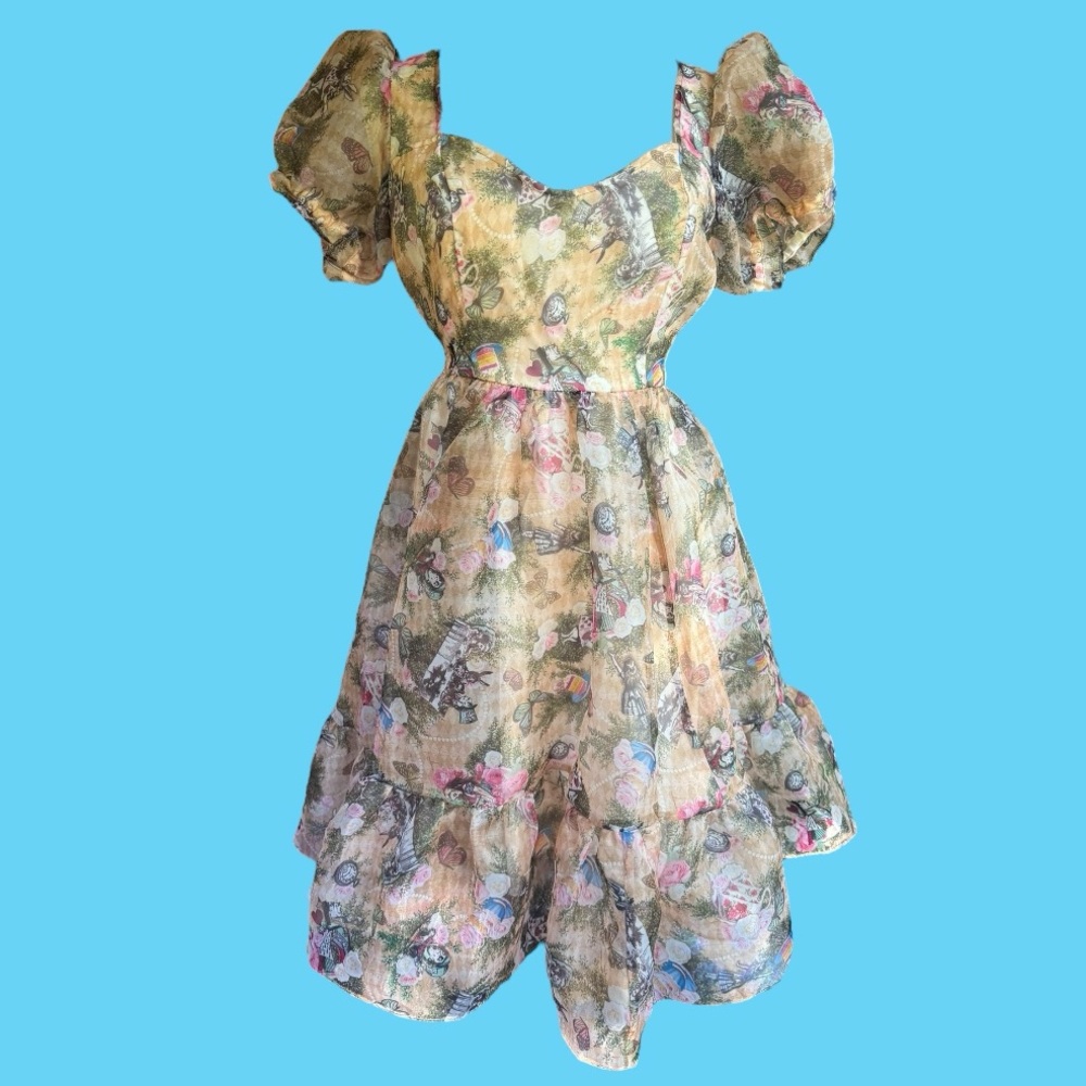 Alice in Wonderland dress from Hot Topic, size M NWT